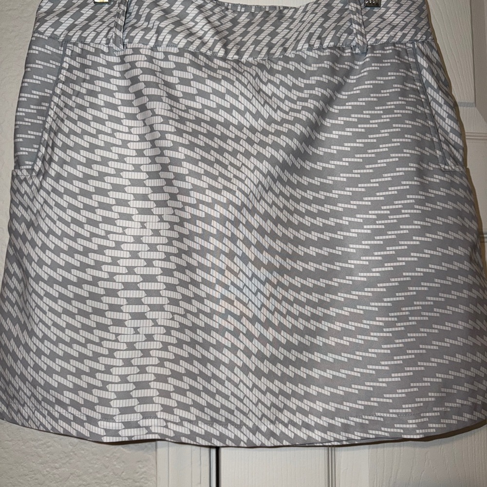 adidas Gray and White Patterned Golf Skort - Picture 2 of 9